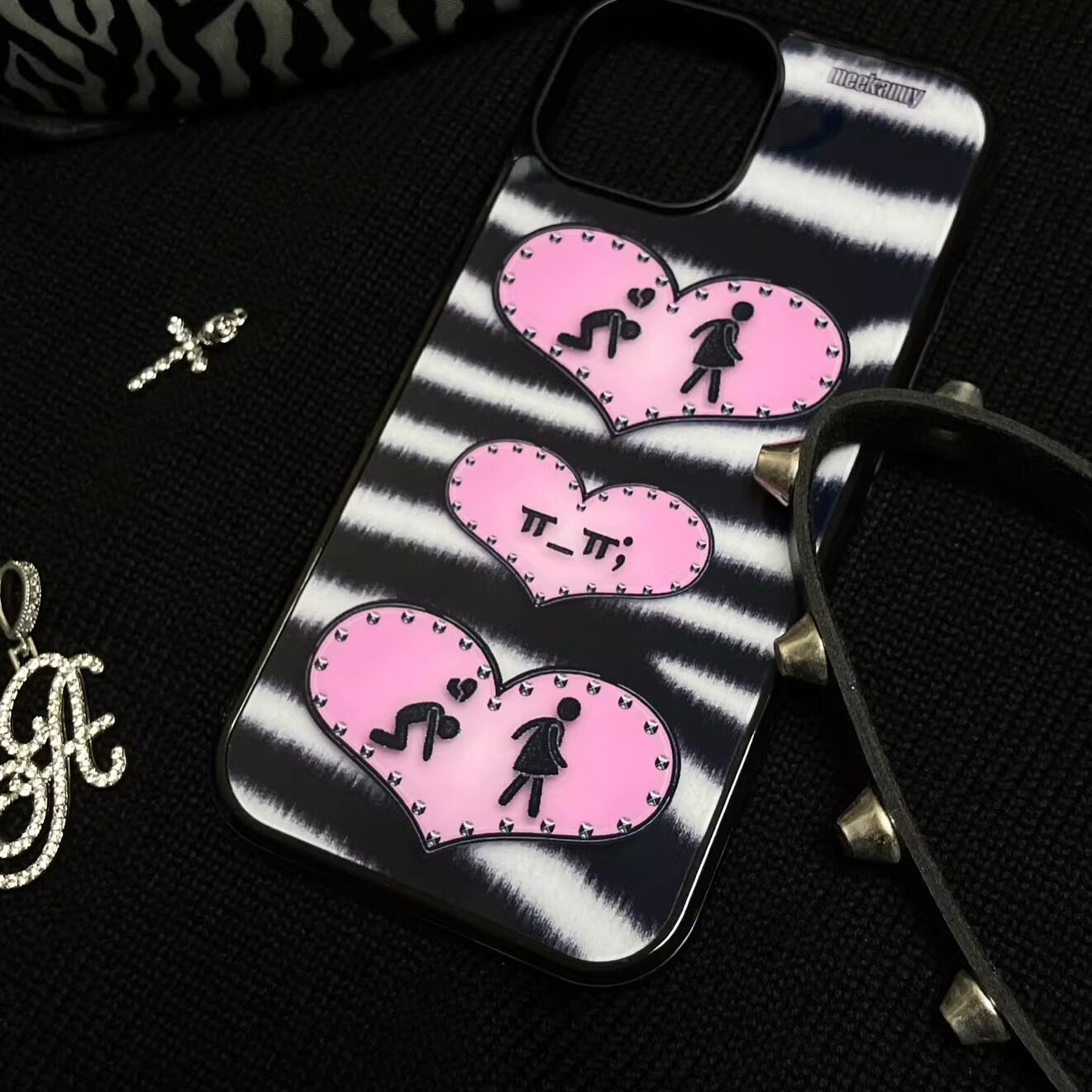 Niche Personality Ins Black an - огляд і ціна Phone Cases Customized
