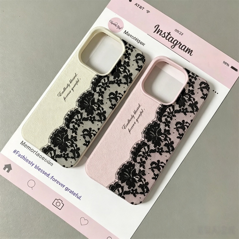 Black Lace Pattern Phone Case  - огляд і ціна Phone Cases Motorola Edge 2025